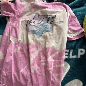 Nike Womens Pink Graphic T-Shirt